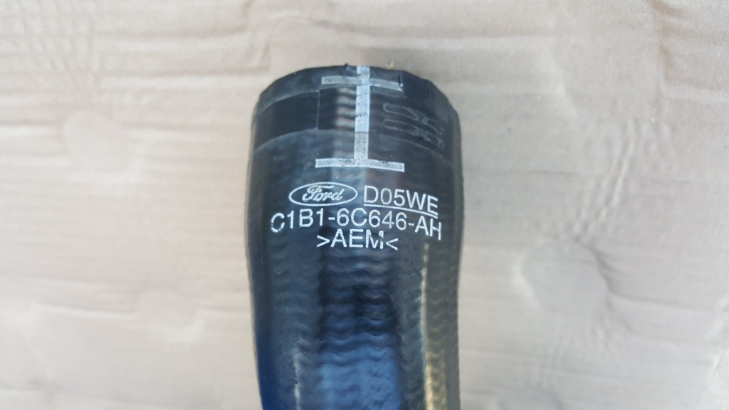 Ford fiesta mk7 рестайлинг  2012-2017 1.0 ecoboost труба пабтрубок  интеркулер Оригинал