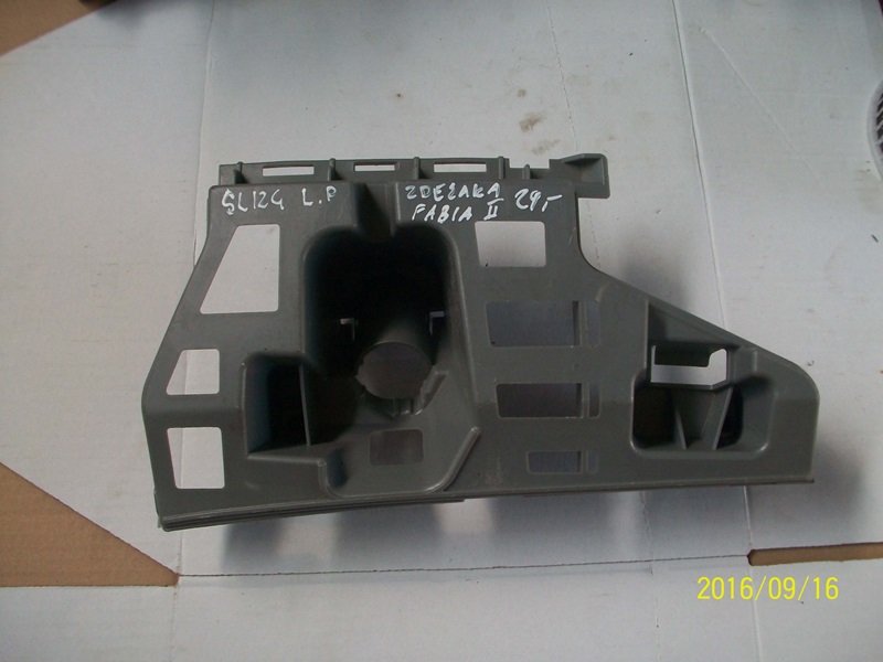 фото №1, Кронштейн распылителя левая fabia ii 5j0807055a