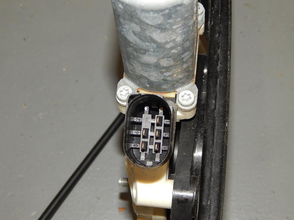 фото №4, Bmw x4 f26 механизм стекло левый перед 7355635