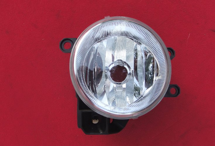 фото №1, Toyota prius plus + 15- 2015- протитуманна фара лівий 12-580