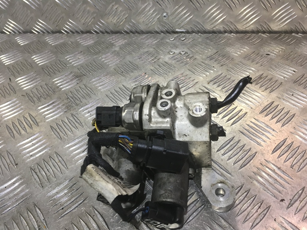 фото №1, Porsche cayenne насос клапани dynamic 7l0511853b