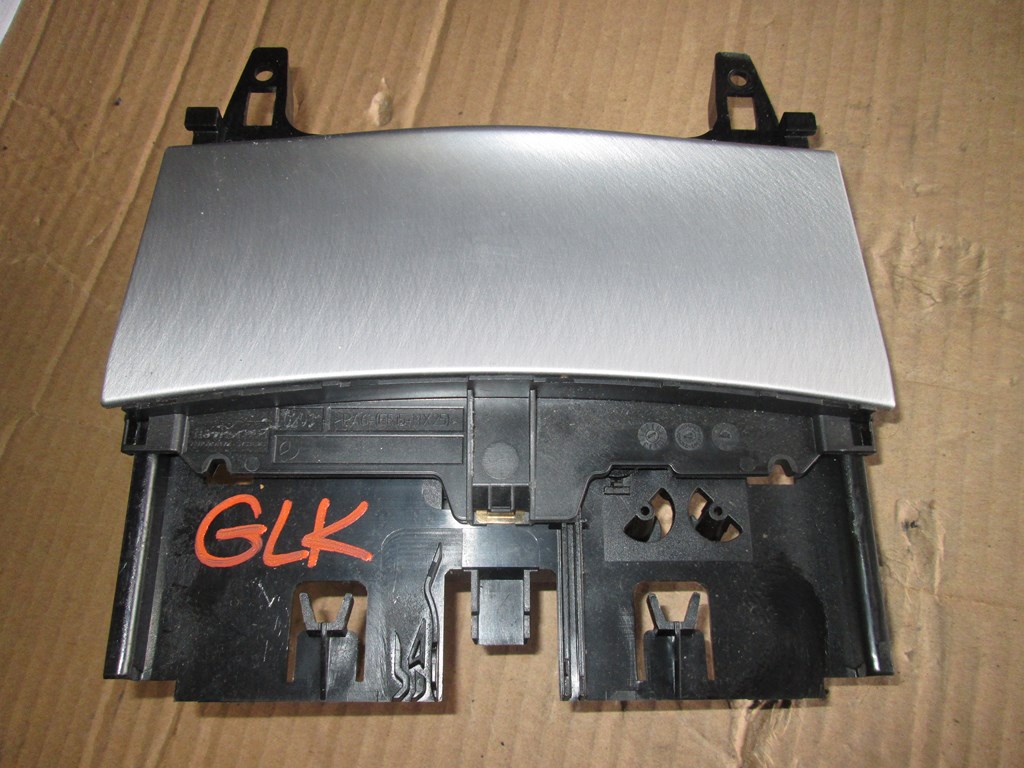 фото №1, Пепельница mercedes glk