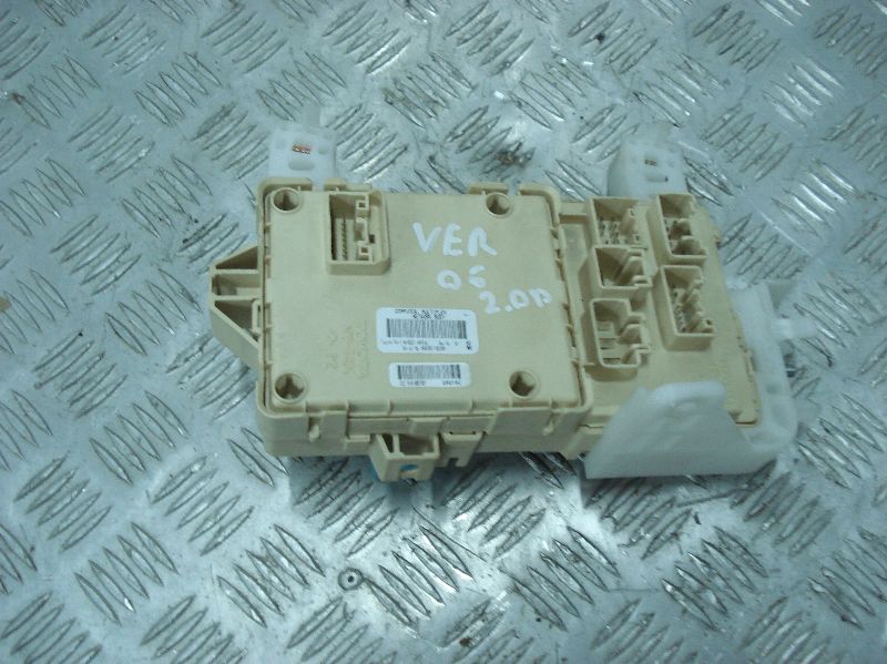 фото №1, C verso 2.0 d4d 2005 корпус предохранитель 89221-0f010