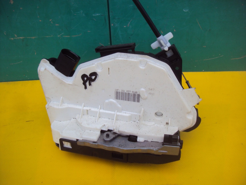 фото №1, Vw up mii citigo замок дверь правый перед 1s1837016