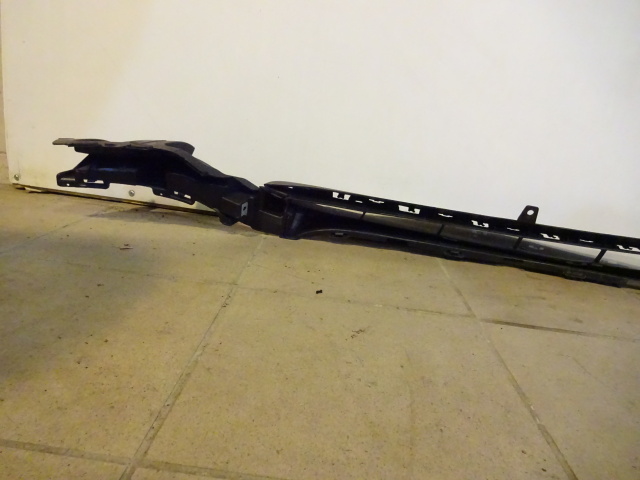 Решётка средняя бампера mercedes c-klasa с Разборки