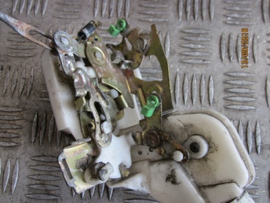 фото №11, Замок правый перед mitsubishi galant viii 96-98r