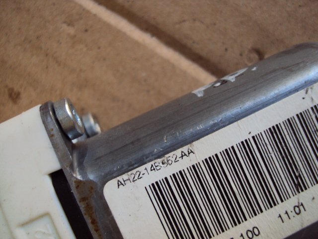 фото №4, Моторчик окон правый перед land rover discovery iv