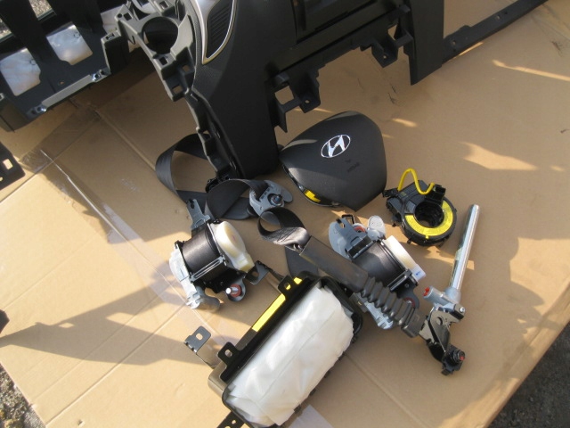 фото №6, Консоль подушка безопасности подушки безопасности ремни sportage iii оригинал