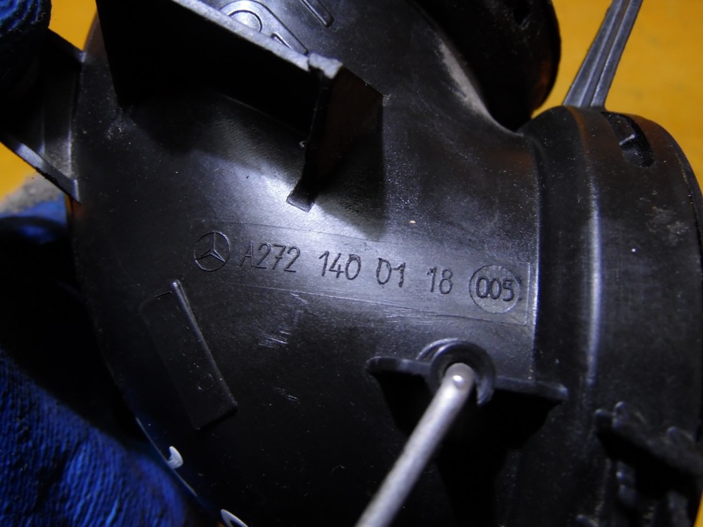 фото №6, Повітрозабірник повітря mercedes w203 3.0b 06r a2721400118