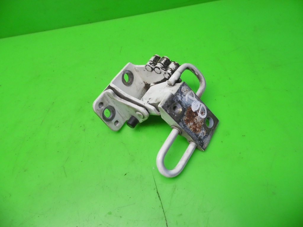 фото №8, Петля двері перед правий нижній audi a3 i 8l 3d