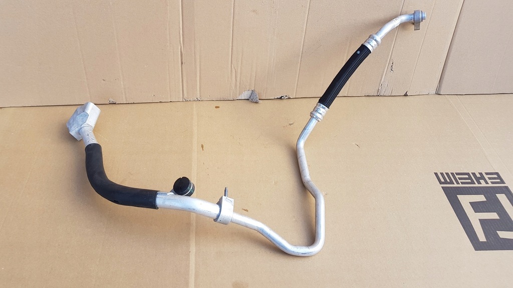 фото №1, Mercedes w222 s klasa - шланг кондиционера