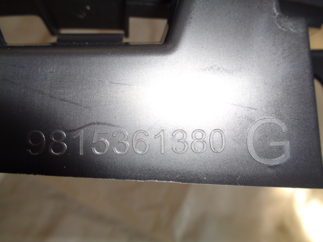 5008 ii 17- кронштейн пластик ліва 9815361380 Доставка