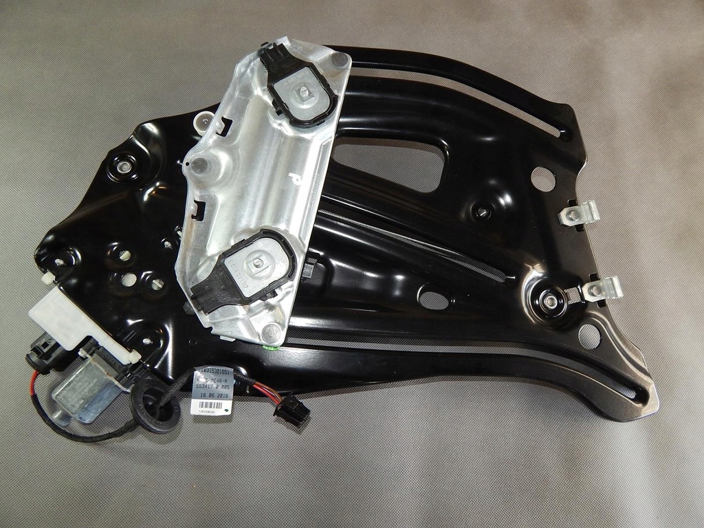 фото №3, Audi a5 f5 механизм стекло правый 8w7839398