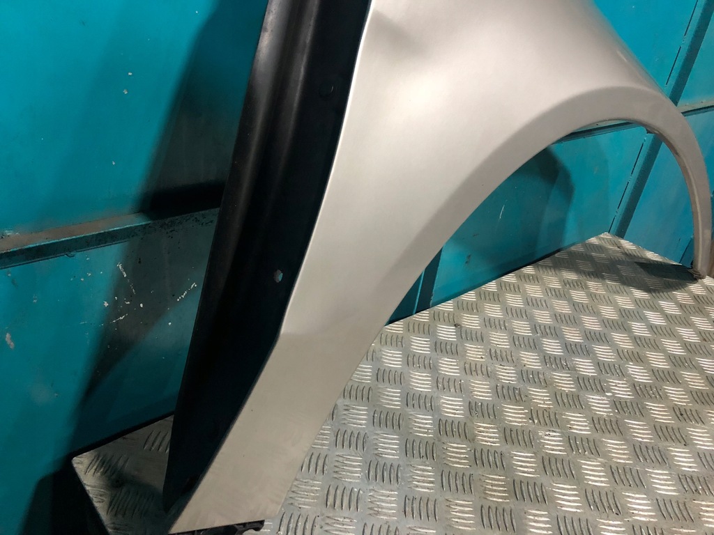 фото №6, Mercedes w251 r крыло правый перед передний 723