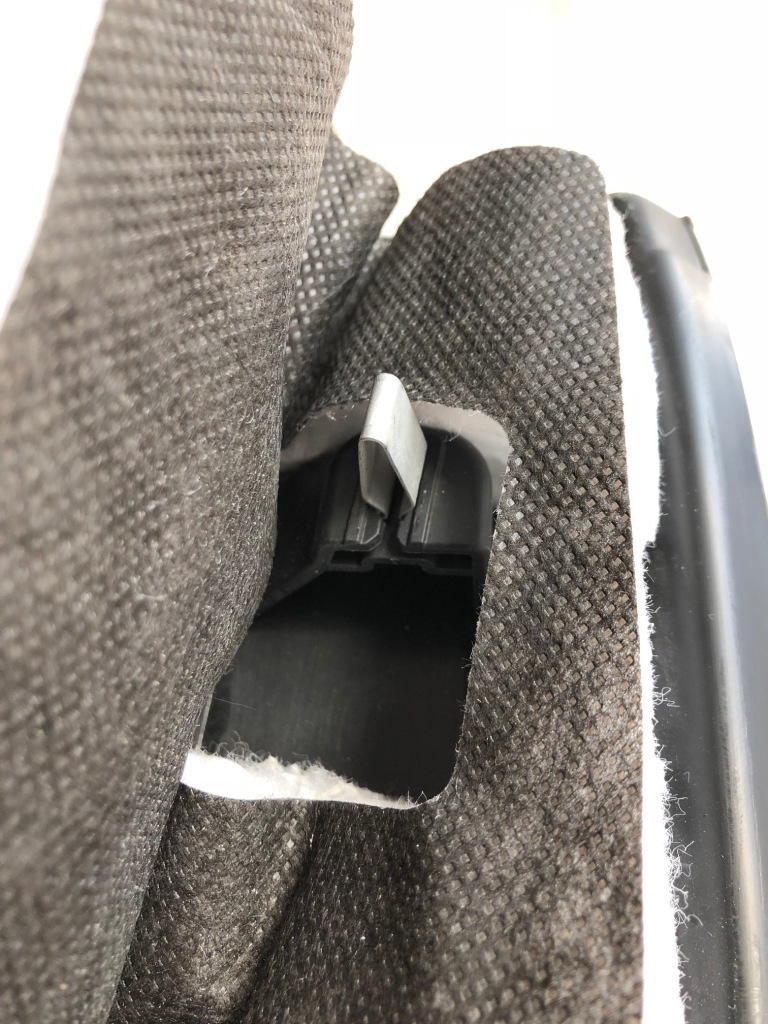 фото №8, Tesla model s накладка багажника задня 101082401d