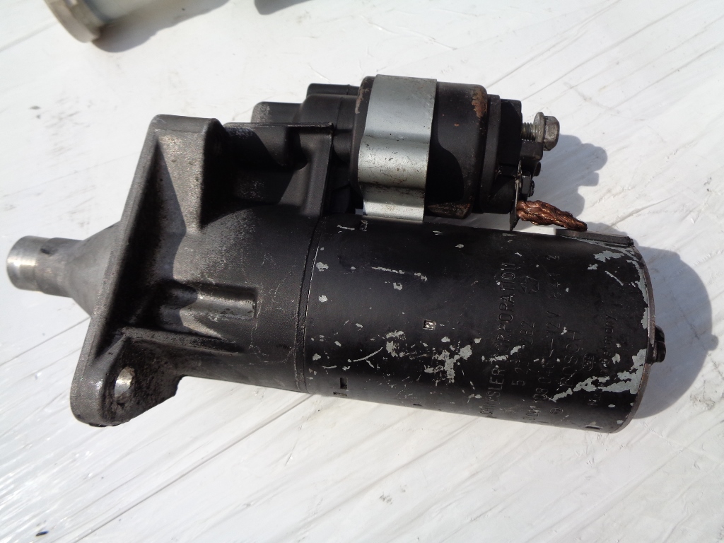 Стартер le baron dodge plymouth 0001108046 в Україні