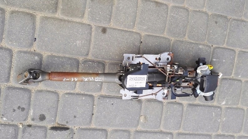 фото №1, Vw touran 2011-2015 r колонка кермова