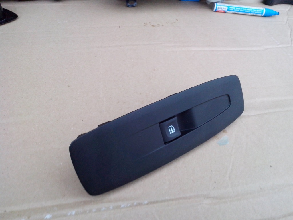 фото №1, Переключатель окон перед правый renault megane iv 16-