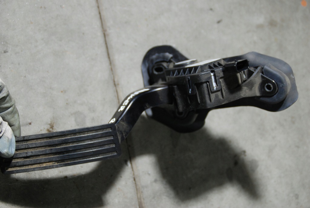 фото №1, Педаль газу ford ranger iii потенціометр 13r.