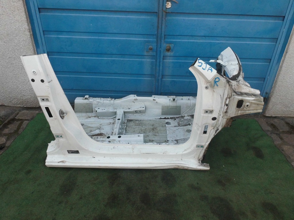 фото №1, Блок двигателя порог seat toledo iv skoda rapid 5ja правый