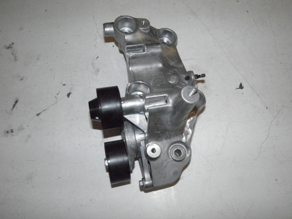 Купити Master movano 2.3dci 165km кронштейн генератора 3tyśkm