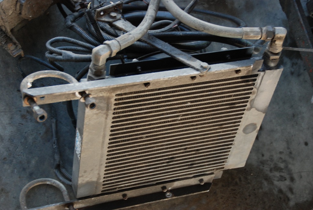 Купить Генератор компрессор подвеска задний  wał iveco daily