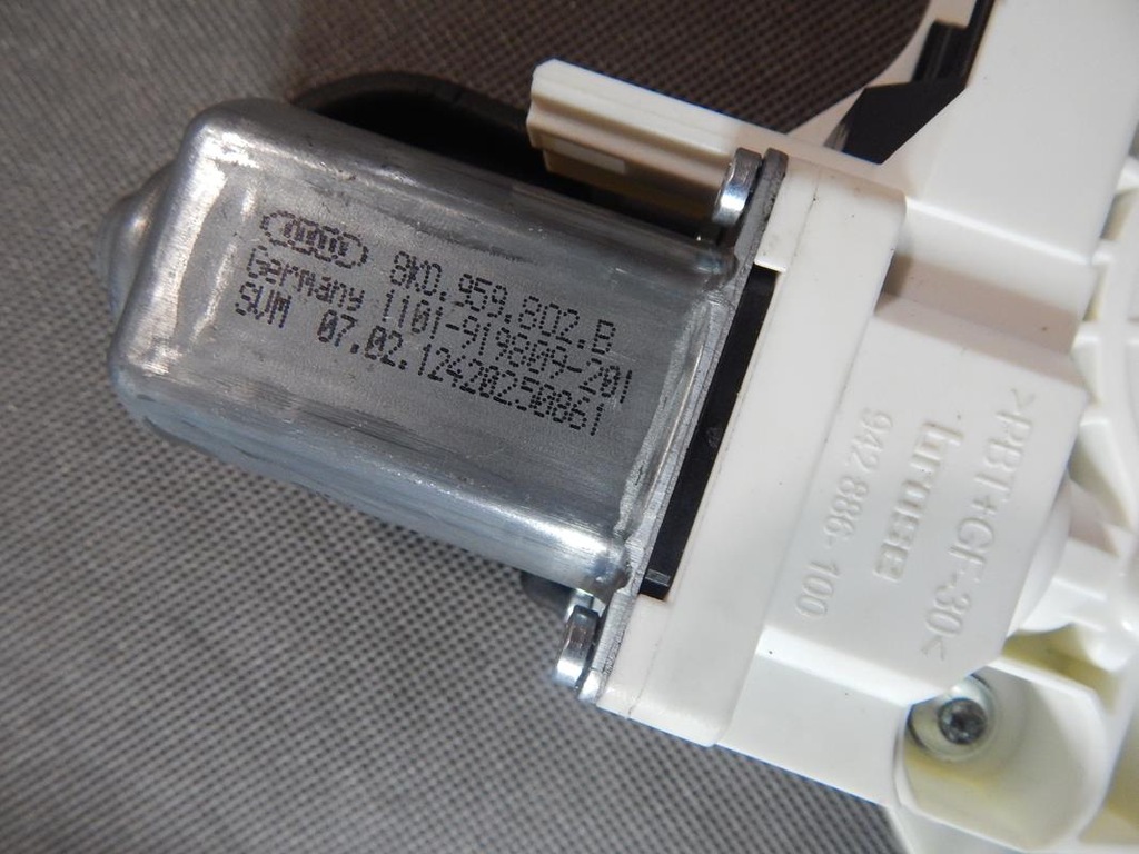 фото №3, Audi a8 d4 4h механизм стекло левый задняя 4h0839461b