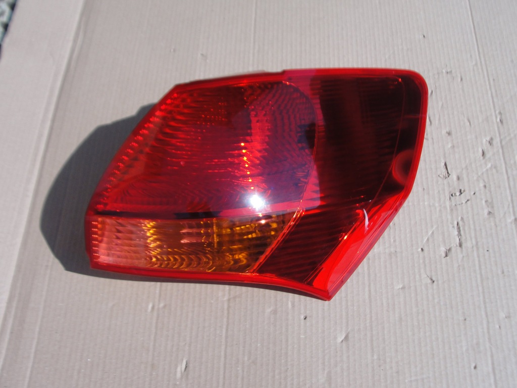 фото №1, Лампа права правий задня задня kia venga 92402-1p000