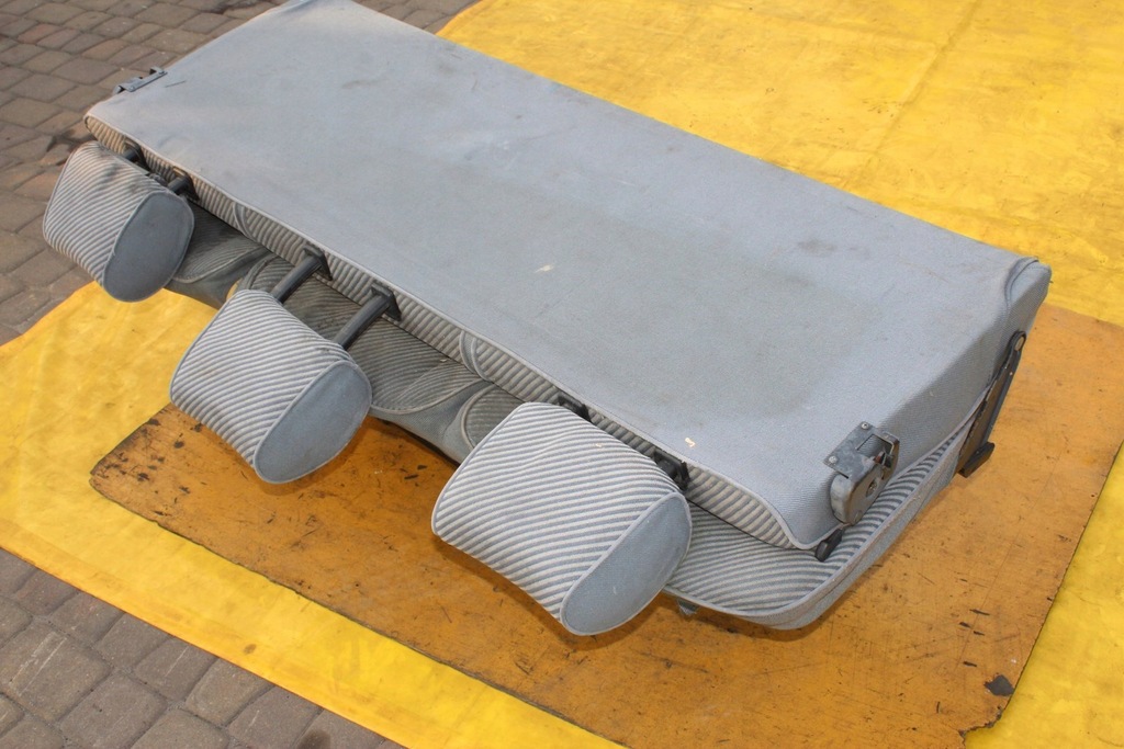 фото №11, Сиденья заднее сиденье задняя trzeci ряд подлокотники pas volkswagen t4