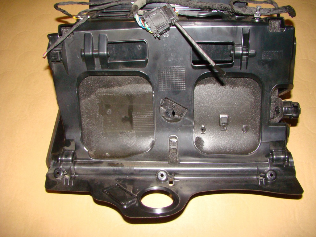 фото №9, Vw passat b6 бардачок пассажира + чейнджер дисков vw