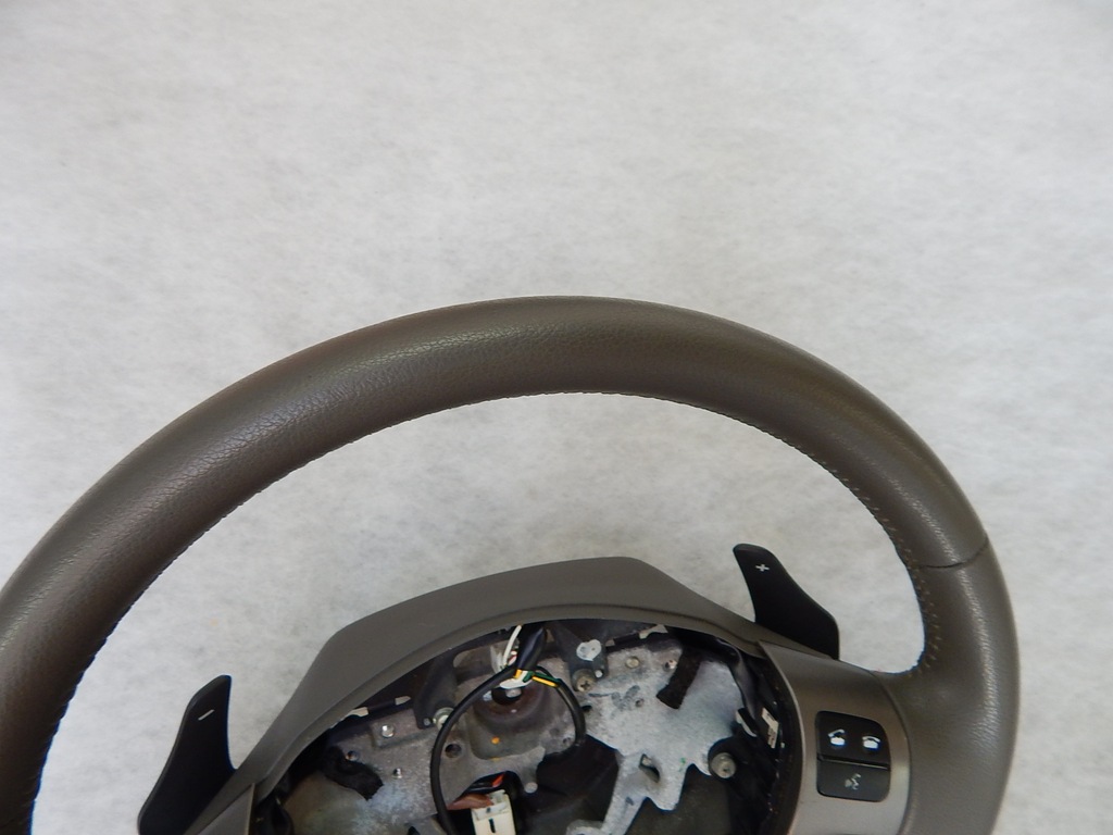 фото №8, Toyota auris - воздуховод кожа лепестки переключения bdb