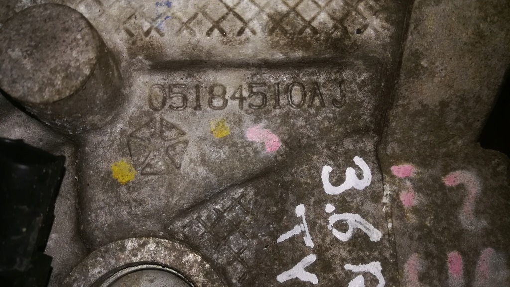 фото №7, Cherokee 200 300 11-18r 3.6 головка задняя / правая