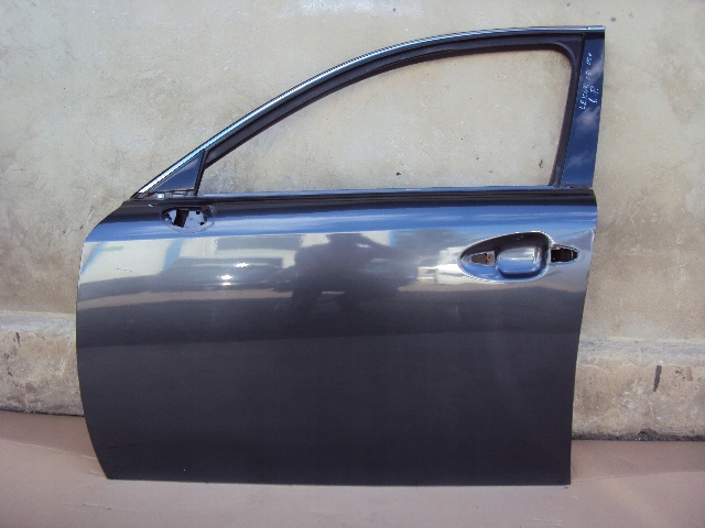 фото №1, Дверь левая передние lexus is 05-