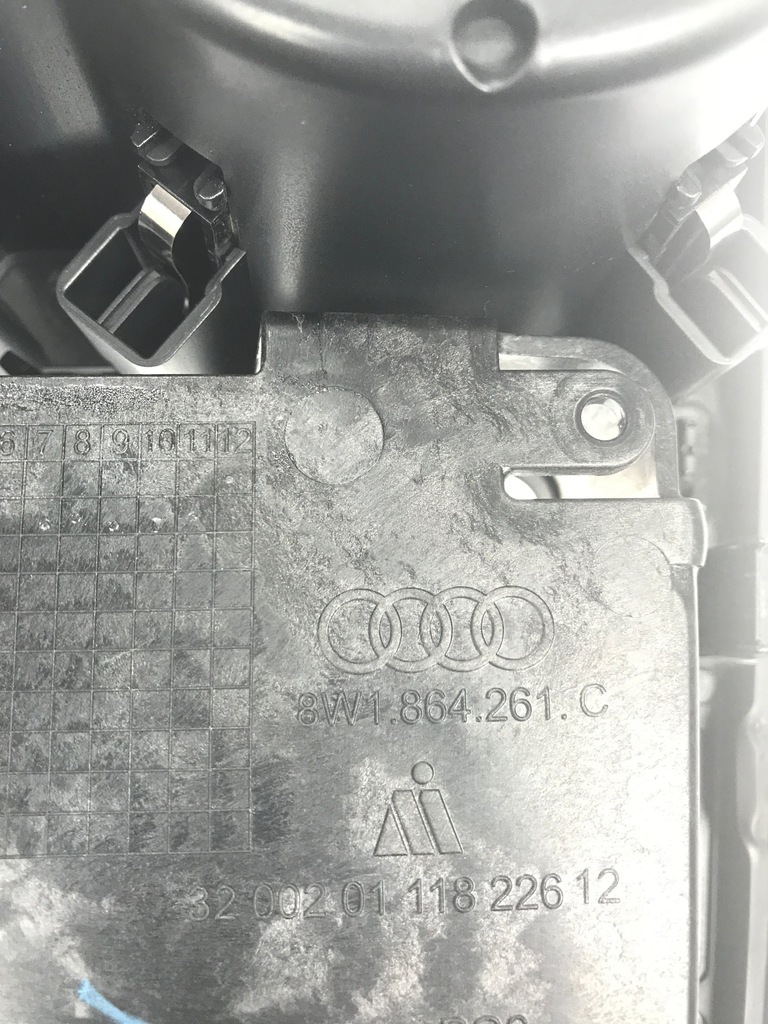 фото №8, Audi a4 a5 b9 панель средний 8w0862533