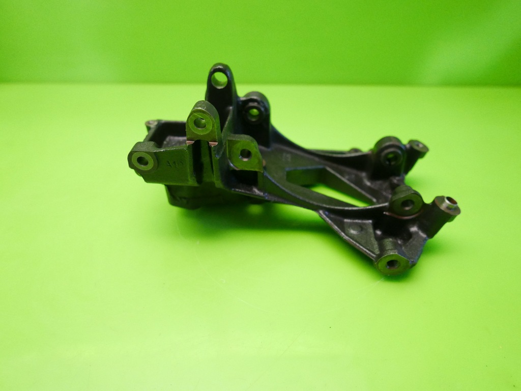 фото №4, Кронштейн основание генератора citroen c5 i 2.0 16v 01-