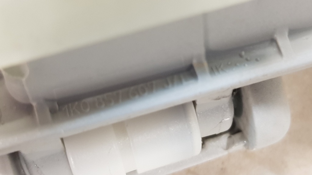 фото №4, Vw golf v plus ручка стельовий задня 1k0857607j