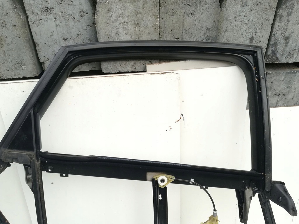 фото №4, Audi a6 c6 підйомник скло рамка двері правий задня