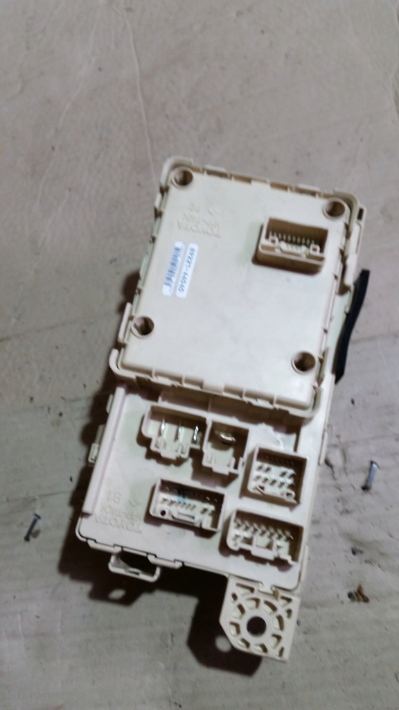 фото №4, Avensis verso 89221-44040 d4d коробка модуль bsi