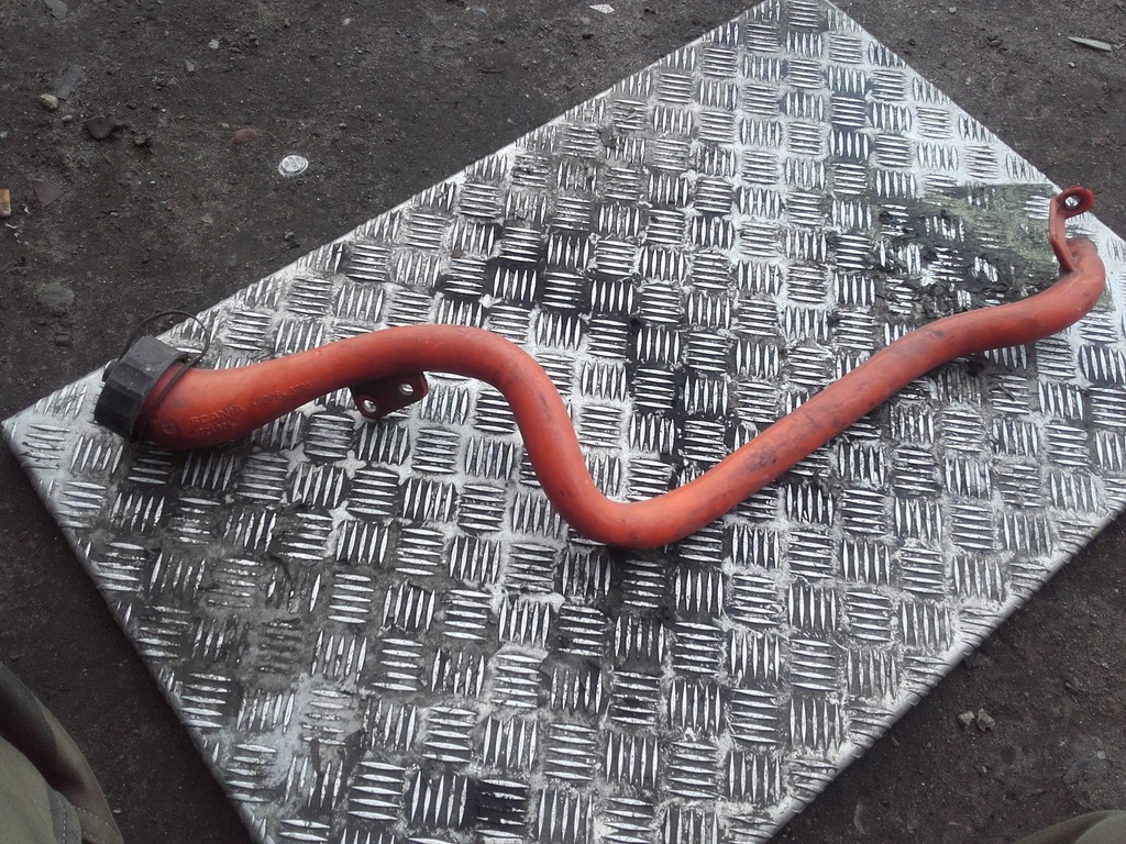 фото №2, Заливная горловина масла трубка крышка scania r 1724875 eu4 420hpi