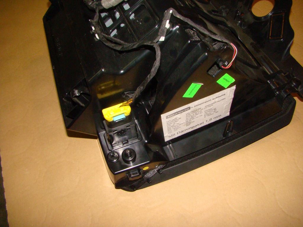 фото №8, Vw passat b6 бардачок пассажира + чейнджер дисков vw