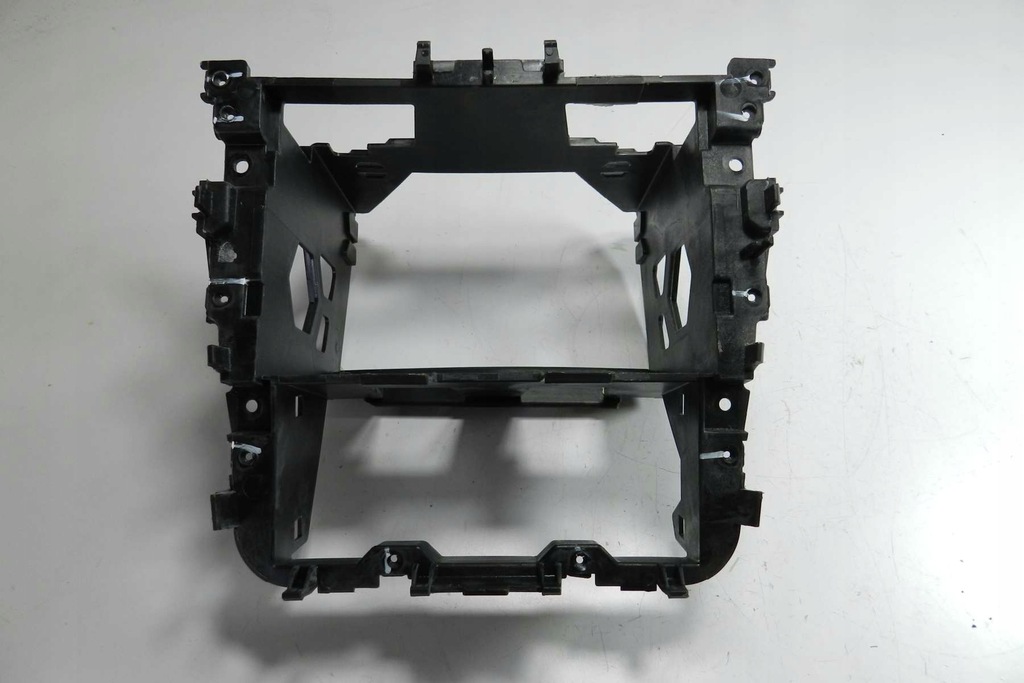 фото №1, Vw golf v 5 рамка консолі радіо каркас 1k0858005c