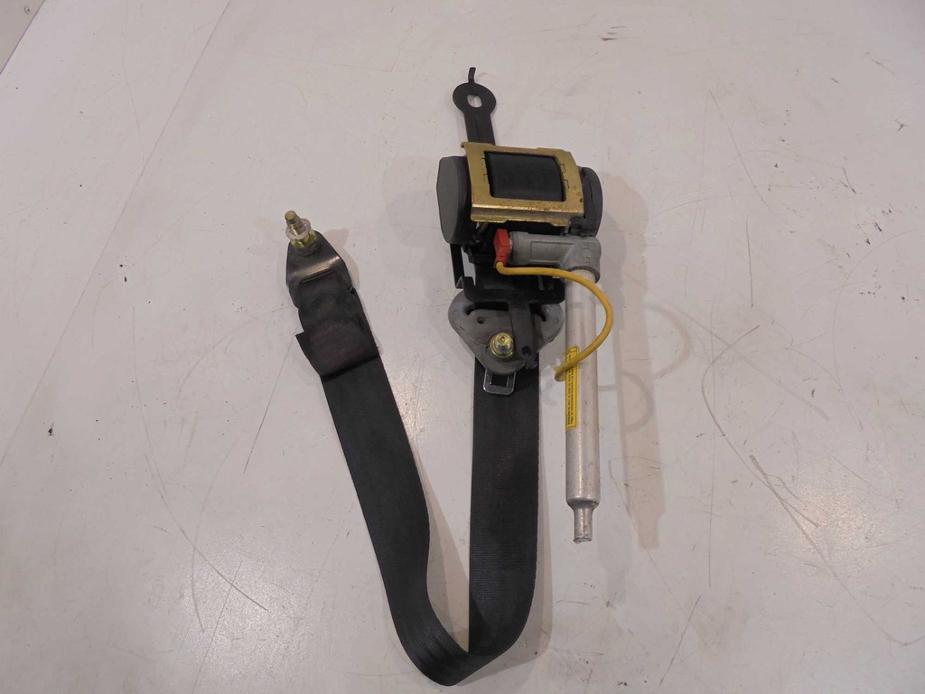 фото №1, Pas безпеки правий перед nissan primera p11