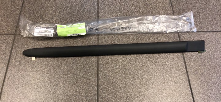 фото №1, Almera tino молдинг дверь правый задняя nowa оригинал