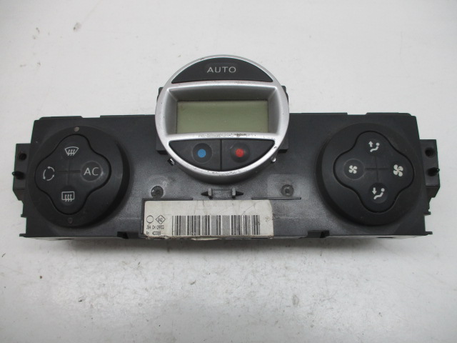 фото №1, Scenic ii 03-08 панель обдув 8200344842