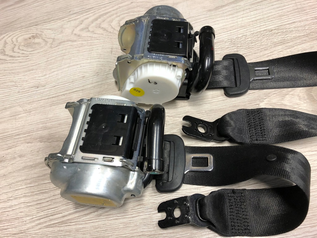 фото №1, Audi s4 a4 b9 8w0 2018 pas ремни задняя nowe