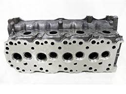 фото №1, Головка клапани toyota hilux 2.4d td 2l nowa набір