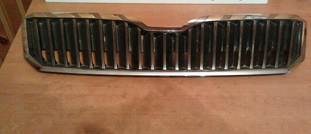 фото №1, 3333/21 решітка радіатора передня решітка радіатора skoda rapid 5ja853668