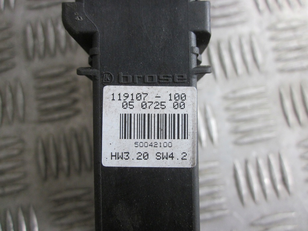 фото №5, Моторчик стекло правый перед vw passat 96-00r