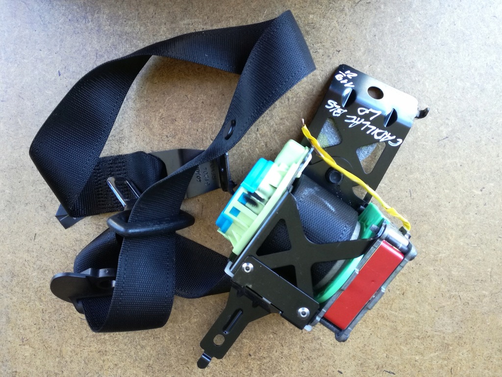 фото №1, Pas натягувач лівий перед cadillac bls 2006-2010