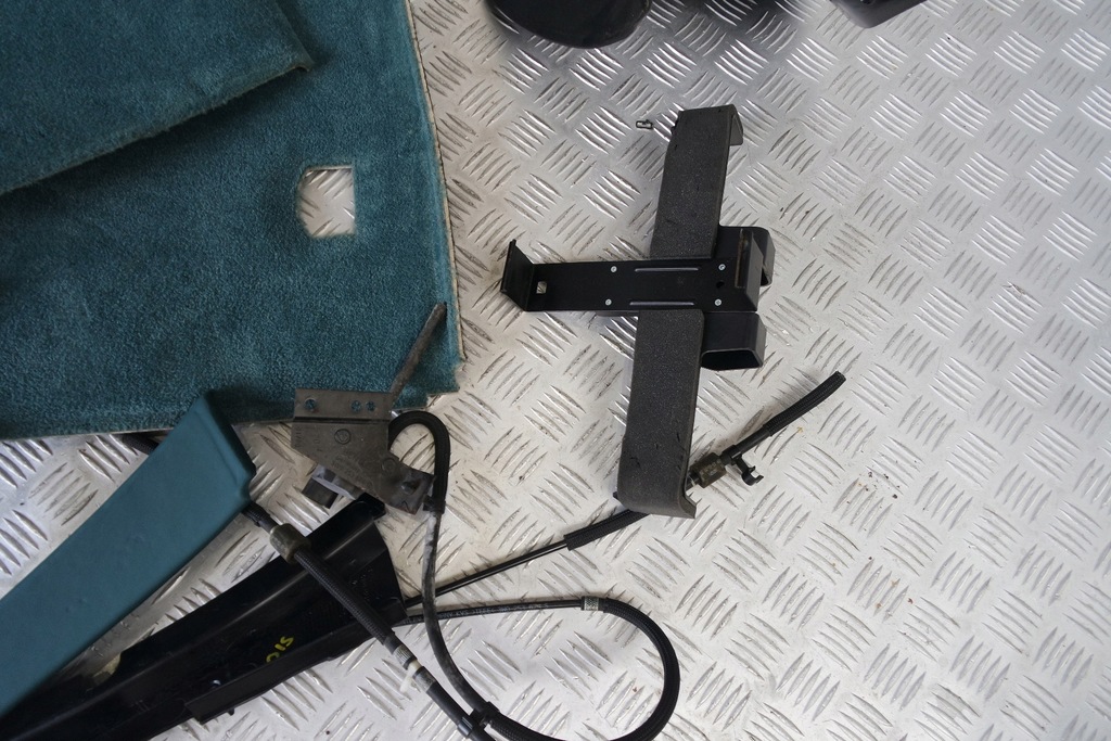 фото №7, Обивка багажника bentley gt lift